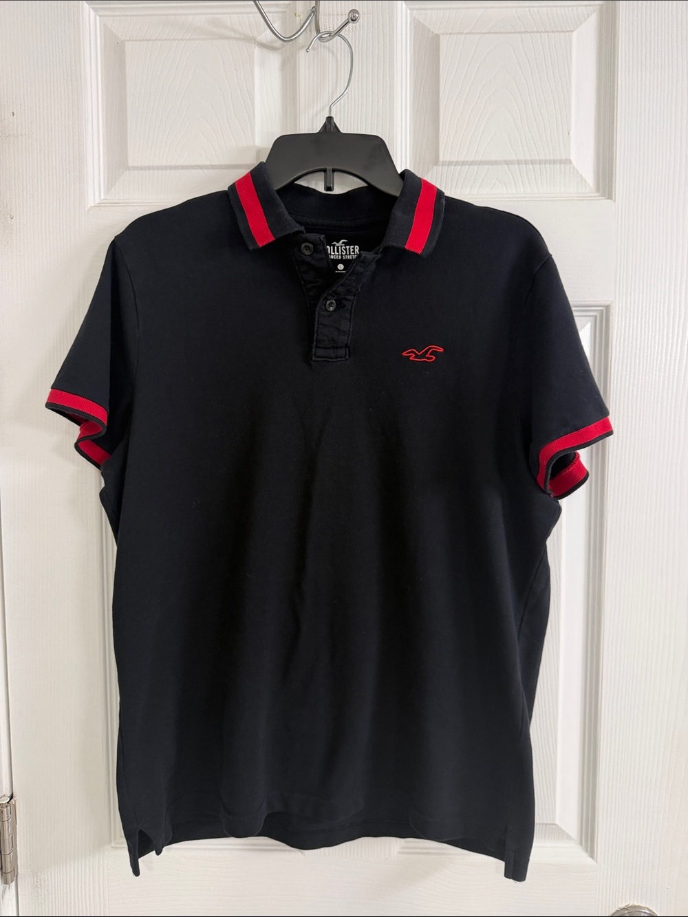 Hollister Men's Black Polo with Red Accents